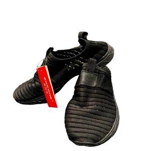 Socone Water Shoes Women or Men - NWT - Black - size 8 - 8.5